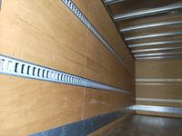 いすゞフォワードアルミバン中型（4t）[写真13]