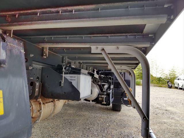 いすゞフォワードアルミバン中型（4t）[写真18]