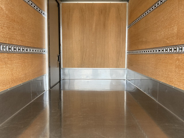 トヨタダイナアルミバン小型（2t・3t）[写真12]