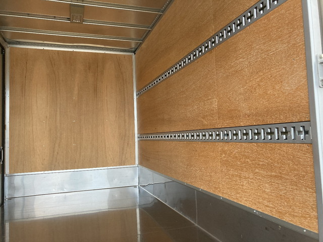 トヨタダイナアルミバン小型（2t・3t）[写真13]