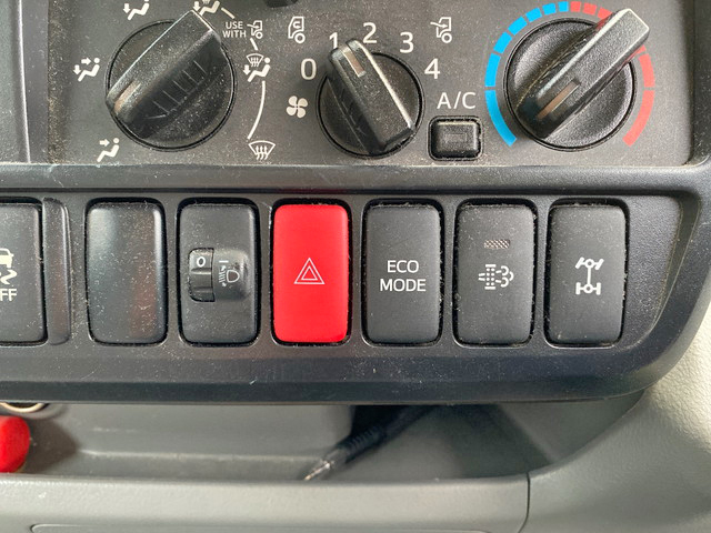 トヨタダイナアルミバン小型（2t・3t）[写真37]