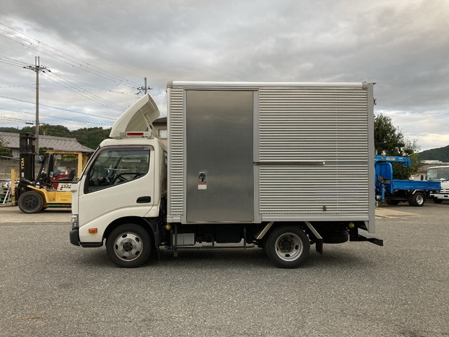 トヨタダイナアルミバン小型（2t・3t）[写真05]