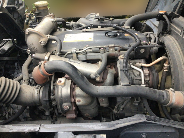 いすゞフォワードパッカー車（塵芥車）増トン（6t・8t）[写真24]