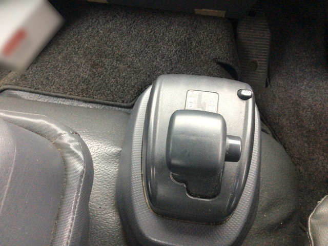 いすゞフォワードパッカー車（塵芥車）増トン（6t・8t）[写真37]