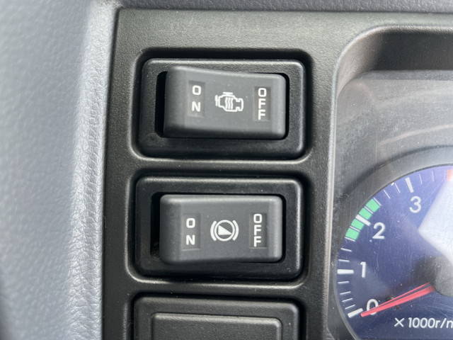 三菱ふそうキャンター冷凍車（冷蔵車）小型（2t・3t）[写真33]