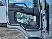 三菱ふそうスーパーグレートアルミウイング大型（10t）[写真21]