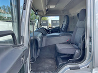 三菱ふそうスーパーグレートアルミウイング大型（10t）[写真23]