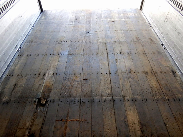 三菱ふそうファイター幌ウイング増トン（6t・8t）[写真12]