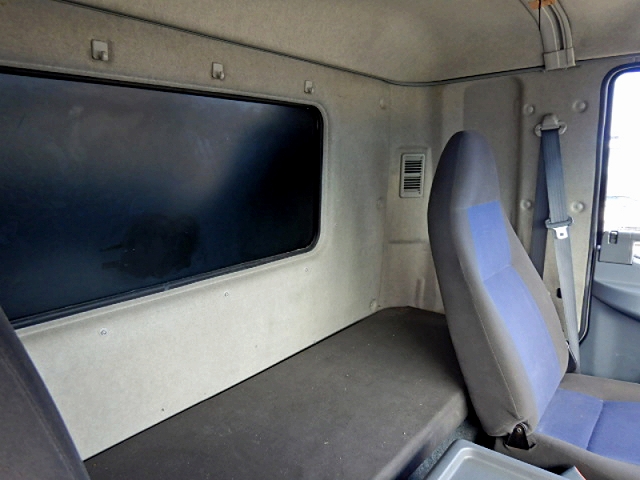 三菱ふそうファイター幌ウイング増トン（6t・8t）[写真15]