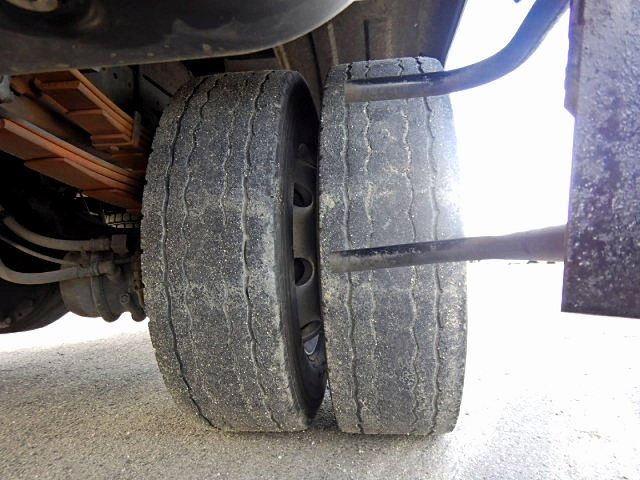 三菱ふそうファイター幌ウイング増トン（6t・8t）[写真20]