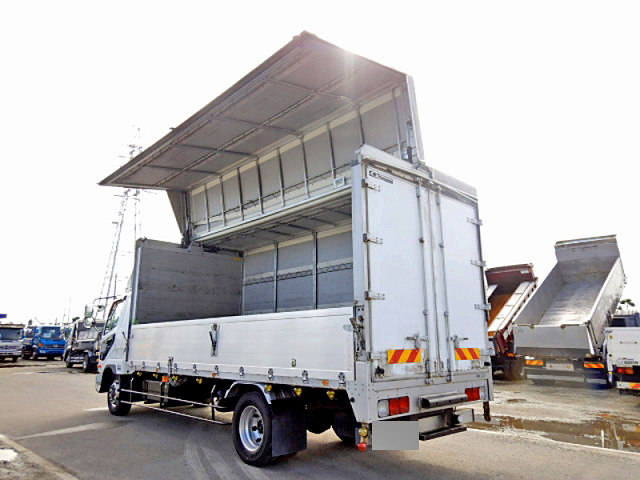 三菱ふそうファイター幌ウイング増トン（6t・8t）[写真23]