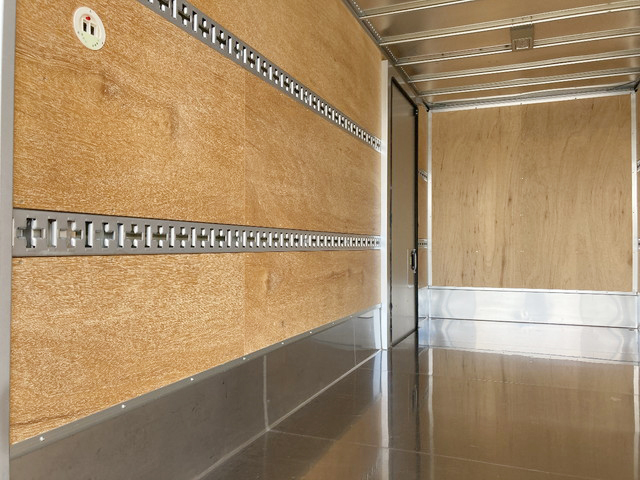 トヨタダイナアルミバン小型（2t・3t）[写真10]