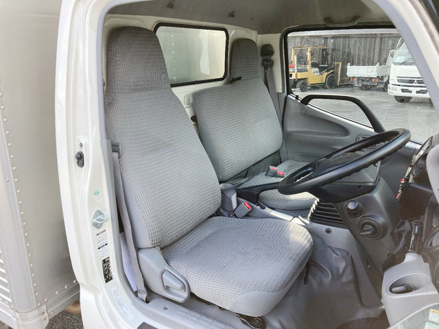 トヨタダイナアルミバン小型（2t・3t）[写真28]