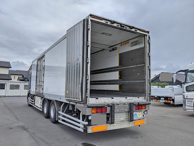 日野プロフィア冷凍車（冷蔵車）大型（10t）[写真09]