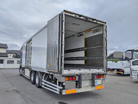 日野プロフィア冷凍車（冷蔵車）大型（10t）[写真09]