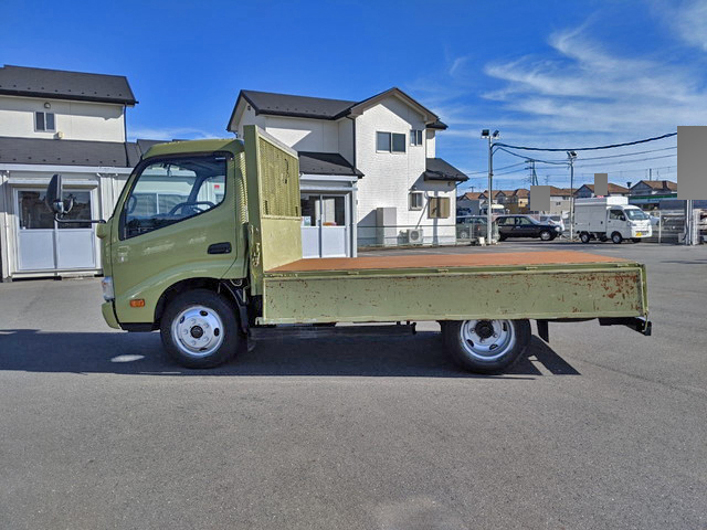 日野デュトロ平ボディ小型（2t・3t）[写真12]