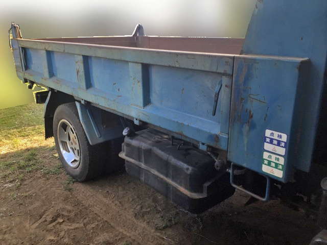 三菱ふそうキャンターダンプ小型（2t・3t）[写真04]