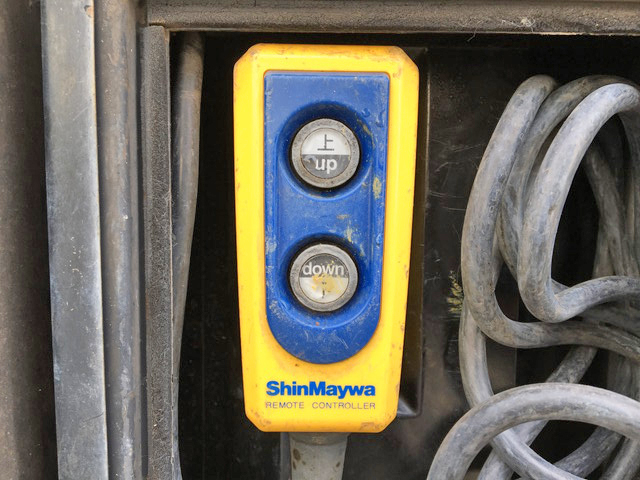 三菱ふそうキャンター平ボディ小型（2t・3t）[写真16]