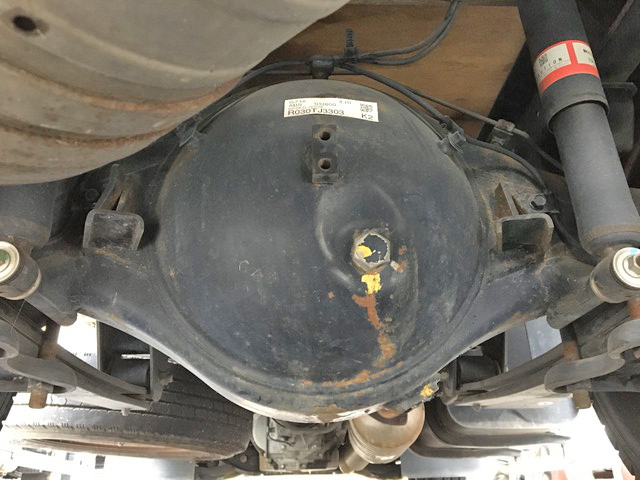 三菱ふそうキャンター平ボディ小型（2t・3t）[写真25]