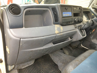 三菱ふそうキャンター平ボディ小型（2t・3t）[写真32]