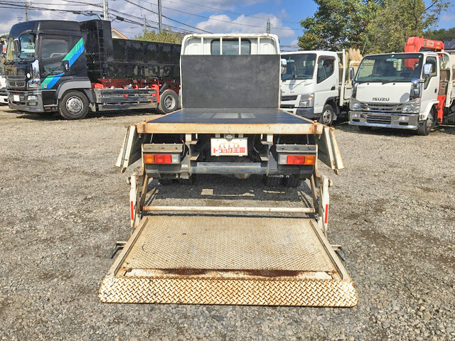 三菱ふそうキャンター平ボディ小型（2t・3t）[写真09]