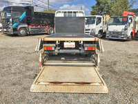 三菱ふそうキャンター平ボディ小型（2t・3t）[写真09]