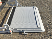 三菱ふそうキャンター平ボディ小型（2t・3t）[写真14]