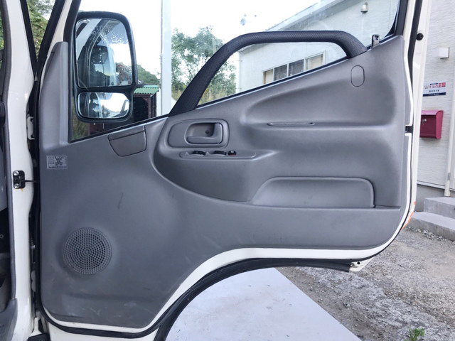 日野デュトロ平ボディ小型（2t・3t）[写真23]