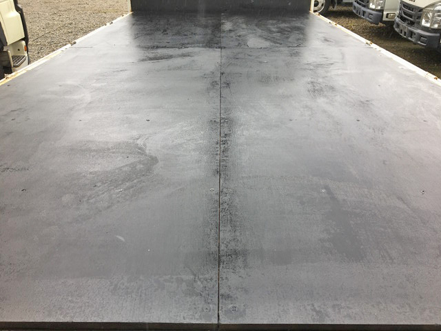 三菱ふそうキャンタークレーン3段小型（2t・3t）[写真12]