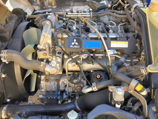 三菱ふそうキャンタークレーン3段小型（2t・3t）[写真27]