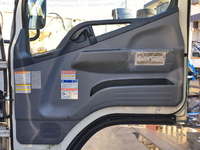 三菱ふそうキャンタークレーン3段小型（2t・3t）[写真31]