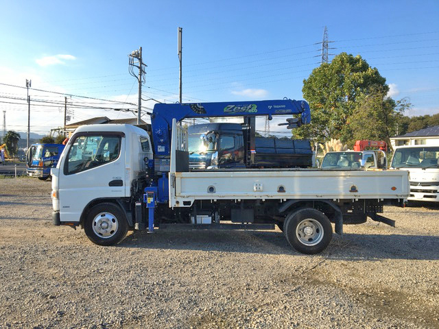 三菱ふそうキャンタークレーン3段小型（2t・3t）[写真05]