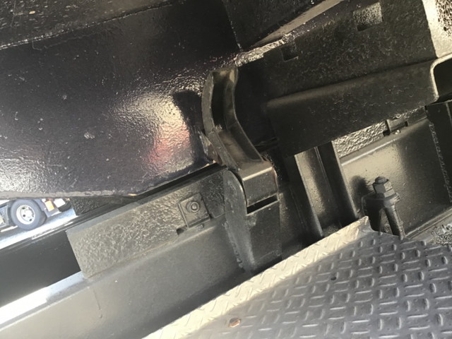 日野プロフィア深ダンプ（土砂禁ダンプ）大型（10t）[写真09]