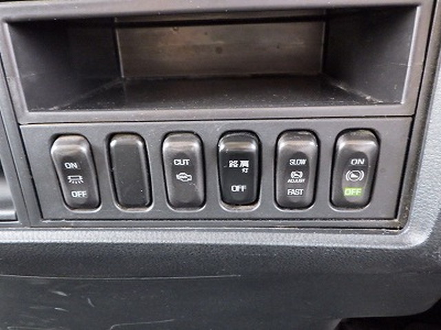 三菱ふそうファイターパッカー車（塵芥車）中型（4t）[写真14]