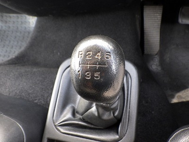 三菱ふそうファイターパッカー車（塵芥車）中型（4t）[写真17]