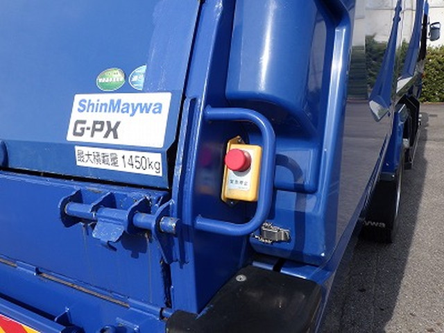 三菱ふそうファイターパッカー車（塵芥車）中型（4t）[写真34]