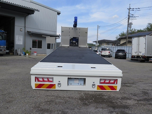 いすゞギガセルフクレーン4段大型（10t）[写真12]