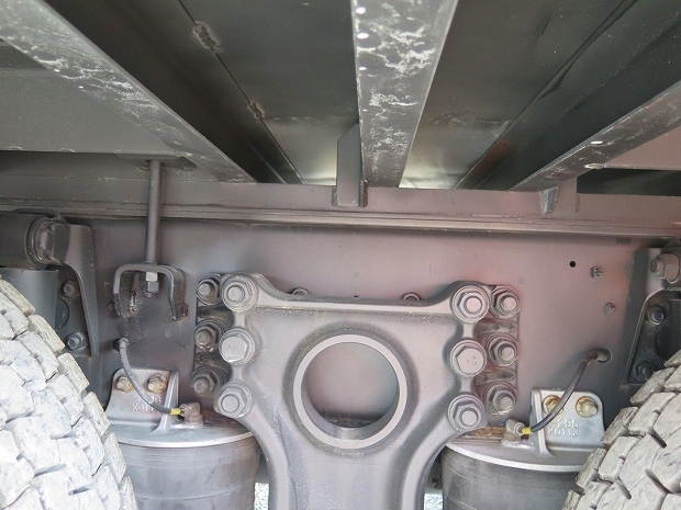 いすゞギガセルフクレーン4段大型（10t）[写真24]