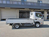 トヨタトヨエース平ボディ小型（2t・3t）[写真06]