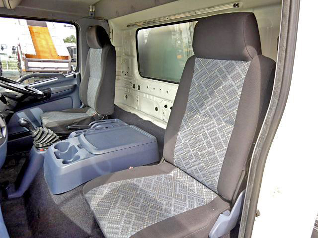 日野レンジャーアルミバン中型（4t）[写真14]