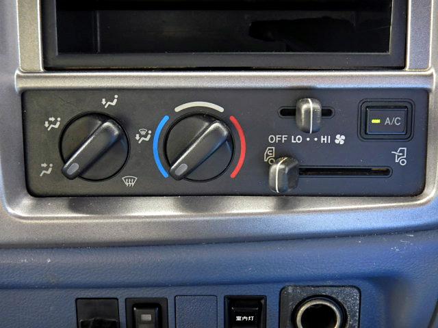 日野レンジャーアルミバン中型（4t）[写真18]