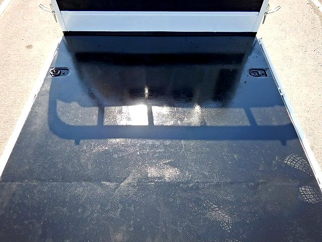 日野デュトロ平ボディ小型（2t・3t）[写真10]