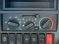 日野デュトロ平ボディ小型（2t・3t）[写真16]