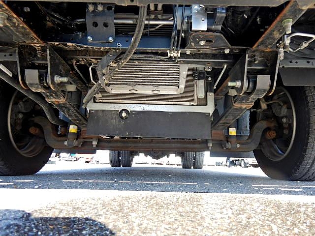 日野デュトロ平ボディ小型（2t・3t）[写真17]