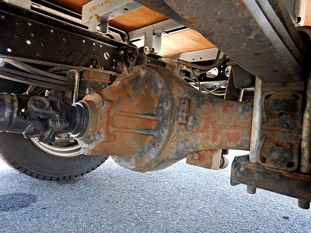 日野デュトロ平ボディ小型（2t・3t）[写真18]