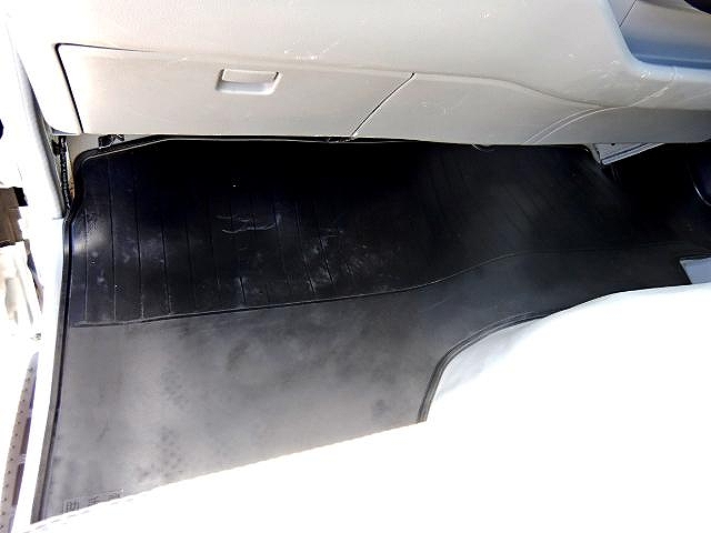 日野デュトロ平ボディ小型（2t・3t）[写真38]