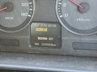 三菱ふそうファイターカーテン車増トン（6t・8t）[写真16]