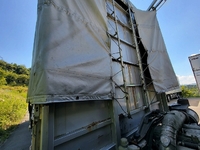 三菱ふそうファイターカーテン車増トン（6t・8t）[写真23]