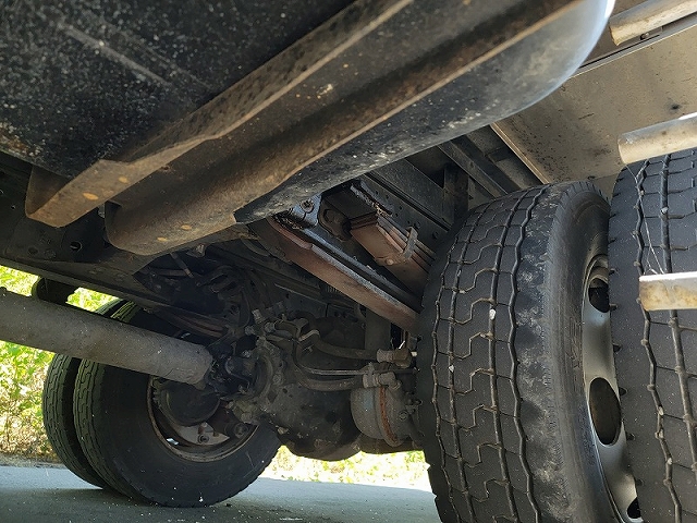 三菱ふそうファイターカーテン車増トン（6t・8t）[写真05]