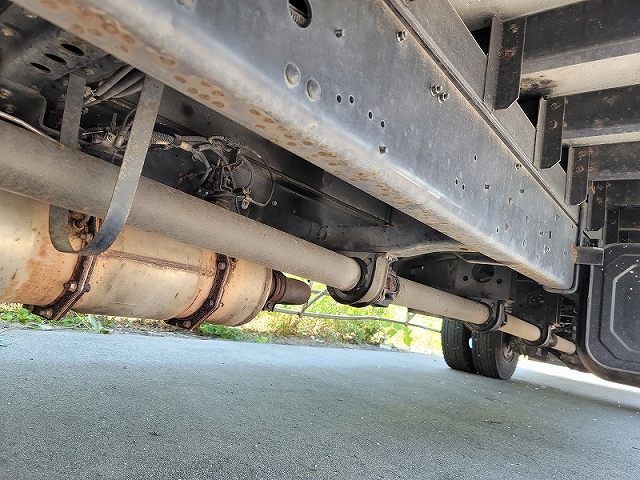 三菱ふそうファイターカーテン車増トン（6t・8t）[写真08]